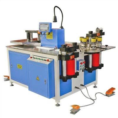 Meaisín Lúbthachta Barra Bus Copar CNC Trí Feidhm i Meaisín Amháin Dathanna Voltas Saincheaptha Tábla Aonair